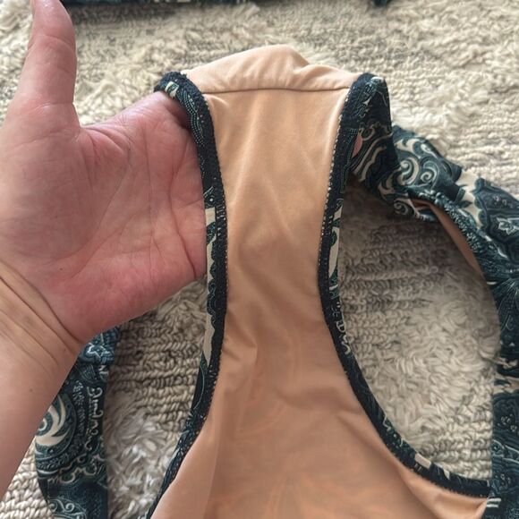 J Crew Two-Piece Bikini Swimsuit in Ratti Midnight Paisley | Sz L - Picture 6 of 9